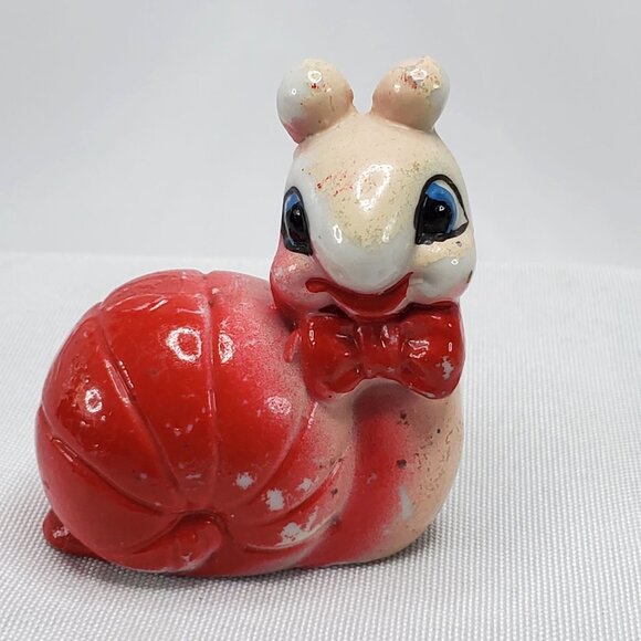 VTG 50's Ceramic Snail Miniature Figurine Red & Blue Bow Tie Kitschy Decor RARE - Picture 3 of 9